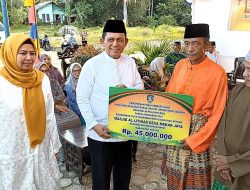Safari Ramadhan di Desa Mekar Jaya, Gubernur Akan Prioritaskan Pembangunan Jalan