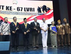 Gubernur Ansar Terima Anugerah Bintang Legiun Veteran RI dari DPP LVRI