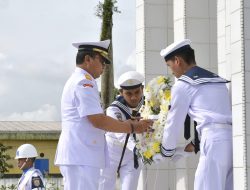 Kenang Jasa Pahlawan Danlantamal IV Bersama Prajurit Ziarah ke TMP Bulang Gebang