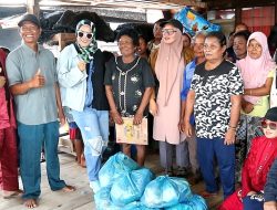 Majelis Kaum Betawi Kepri, Salurkan Ratusan Pekat Sembako Di Pulau Teluk Nipah
