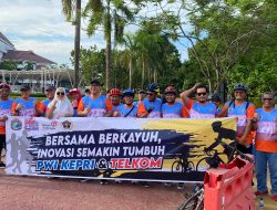 Sambut HUT Telkom Ke-59, PWI Kepri dan TELKOM Gowes Bersama di Batam