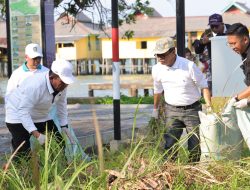 Peringati Hari Lingkungan Hidup Sedunia, Gubernur Ansar Pimpin Gotong Royong di Pulau Penyengat