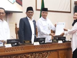 DPRD Kota Batam Gelar Paripurna Bahas Tanggapan Fraksi, Tetapkan Asnawati Atiq Pimpin Pansus Ranperda Kota Ramah Anak