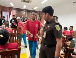 3 Juta Lebih Batang Rokok Diangkut dengan Lori Berplat Nomor TNI