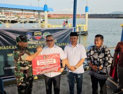 Pemprov Kepri Serahkan Hibah Boat Pancung ke Kodim 0316 Batam