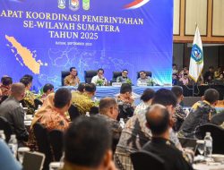 Mendagri Buka Rakor Pemerintahan Se Sumatera 2025 di Kota Batam