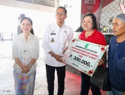 Amsakar-Li Claudia Tambah 2.000 Penerima Bantuan Lansia