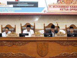 Menuju Tata Kelola yang Lebih Baik, Amsakar Hadiri Paripurna Laporan Bapemperda DPRD Kota Batam
