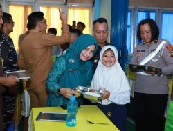Senyum Siswa Warnai Perdana Program MBG di Lingga, 3 Ribu Lebih Jadi Sasaran Awal