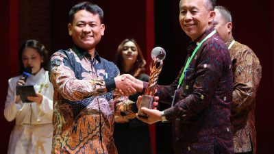 Beri Kemudahan Layanan Perizinan, BP Batam Raih Penghargaan Bhumandala Ariti