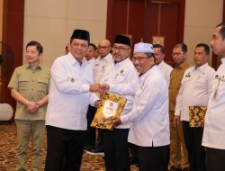 Gubernur Ansar Serahkan DPA Tahun Anggaran 2026, Minta OPD Cermati Setiap Program dan Target Kinerja