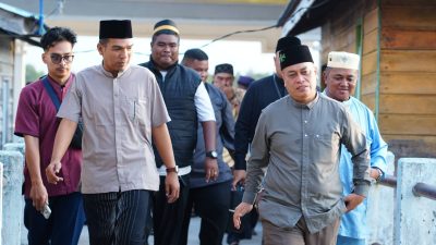 Bupati M Nizar dan Wakil Bupati Lingga Nofrizal Safari Ramadan di Desa Mamut