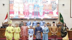 Perda LAM Kota Batam Disahkan, Busana Adat Melayu Tampil Memukau di Sidang Paripurna