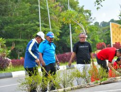 Jaga Gerbang Utama Daerah, Gubernur Ansar Pimpin Gotong Royong Massal di Jalan Bandara RHF