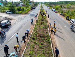 Pimpin Kamis Bersih di Bukit Bestari, Gubernur Ansar Ajak Masyarakat Jadikan Gotong Royong sebagai Budaya