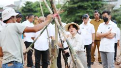 Li Claudia Tanam Pohon, Awali Penataan DAS Baloi Indah Jadi Taman Kota