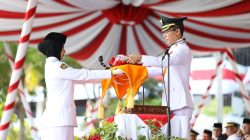 Merah Putih Berkibar di Dataran Engku Putri, Amsakar Tegaskan Semangat Perjuangan