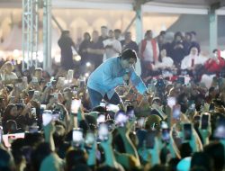 Charly Setia Band Gebrak Panggung Kemerdekaan Batam