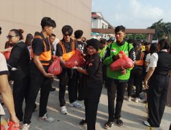 First Club Bagikan 1.000 Paket Sembako untuk Warga dan Driver Ojol di Batam