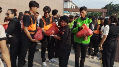 First Club bagikan 1.000 paket sembako di Batam