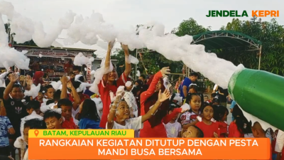 Semarak HUT RI, Warga Bougenville Pesta Mandi Busa